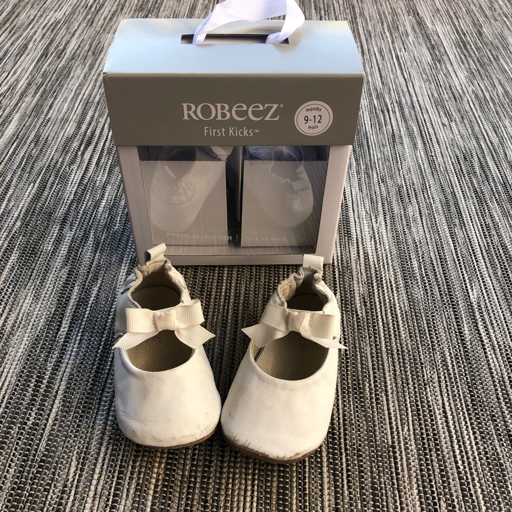 White Leather Robeez